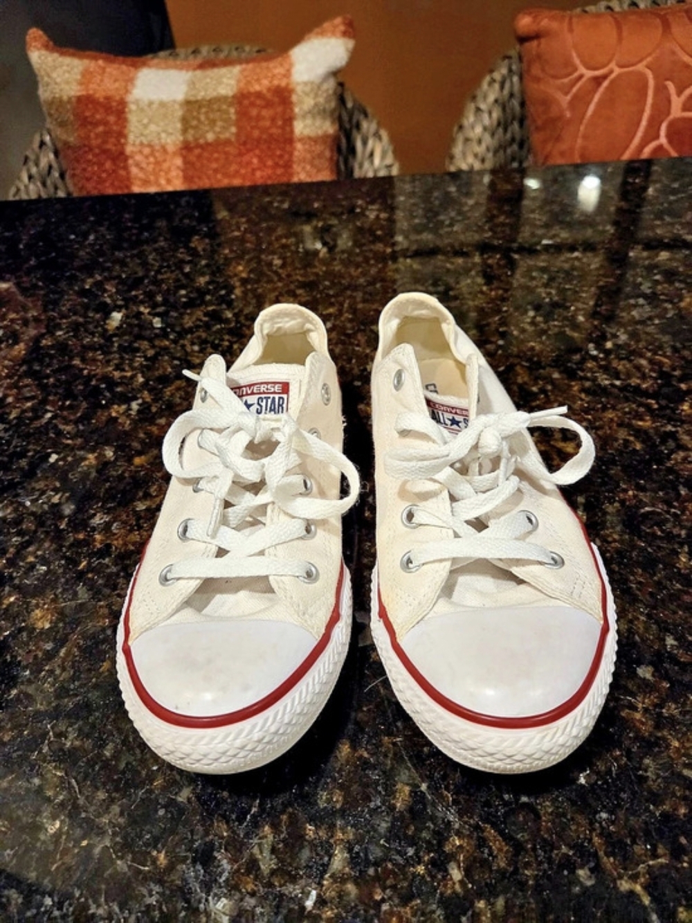 Converse Chuck Taylor All Star Low Top Sneakers White US Youth 3